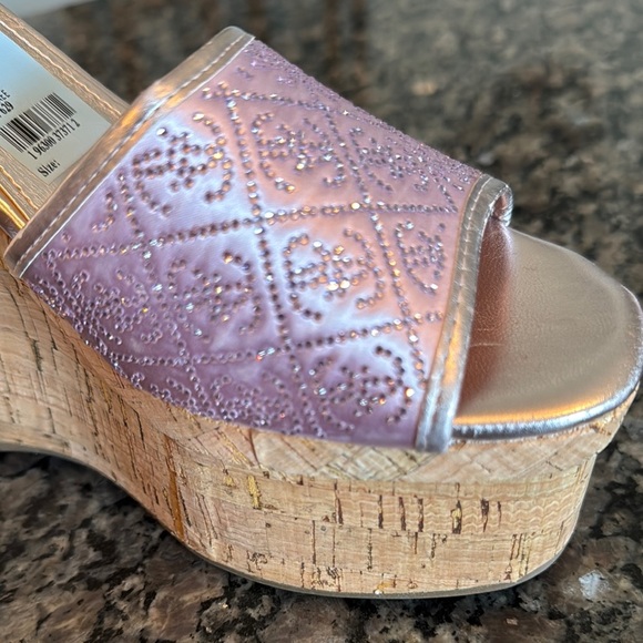 Guess Pink cork Wedge Sandals NWT - Picture 5 of 13